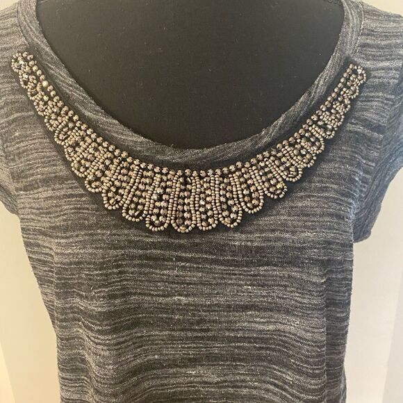 Studio Y Large Lightweight Gray T Shirt Jeweled Neck NWOT - Picture 5 of 16